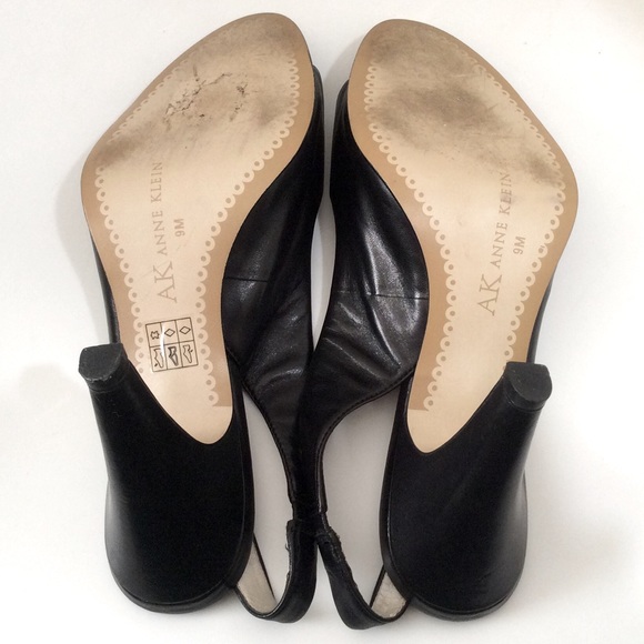 Anne Klein black leather upper slingback heels - Picture 5 of 5